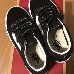 Little Boy Vans Old Skool Size 2